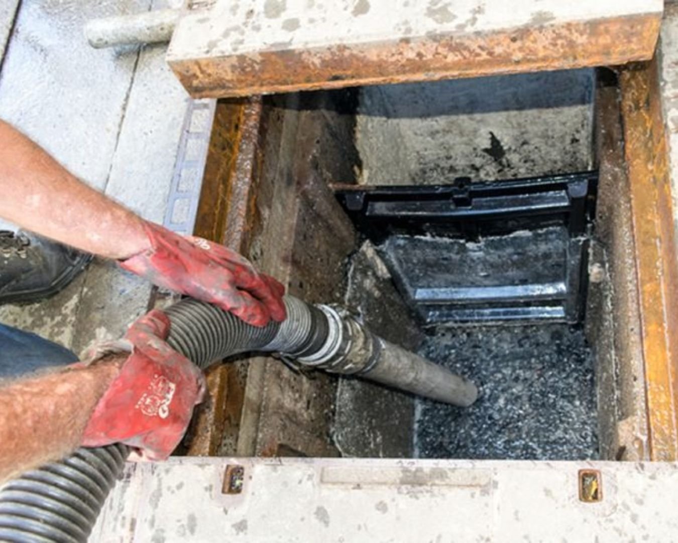 Limpeza de Caixa de Gordura